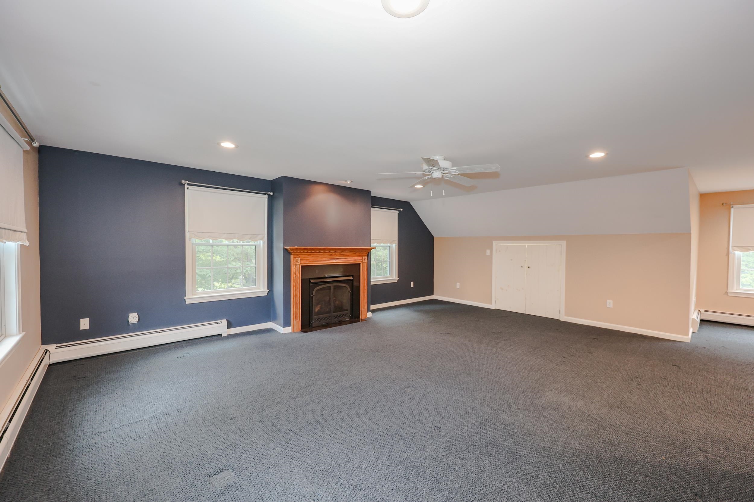 55 Holbrook Hill Road Bedford, NH 03110 - Photo 35 of 43