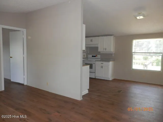 $159,000 | 300 King Arthur Drive, Whiteville, NC 28472