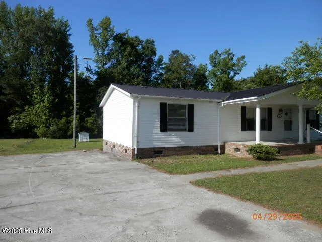 $159,000 | 300 King Arthur Drive, Whiteville, NC 28472