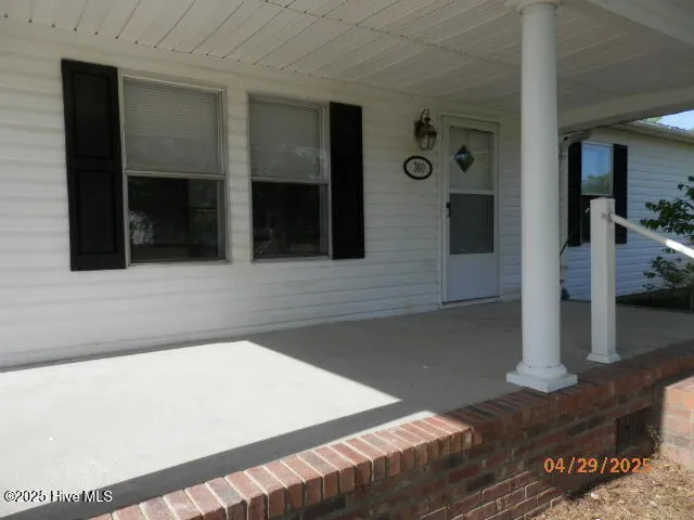 $159,000 | 300 King Arthur Drive, Whiteville, NC 28472