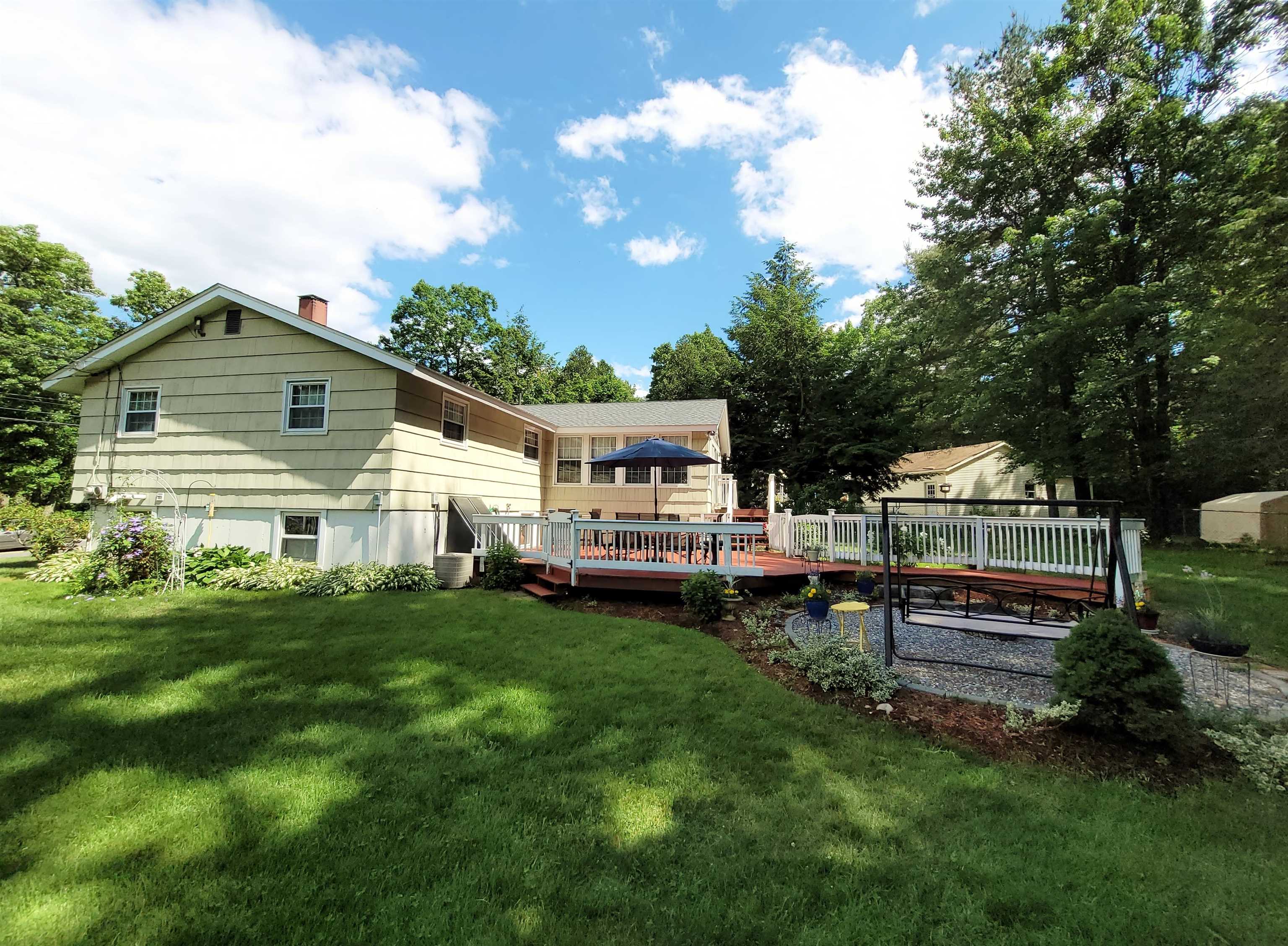 40 Back River Road Merrimack, NH 03054 - Photo 3 of 16