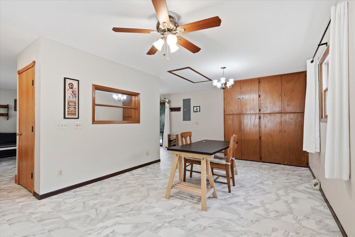 2209 Prairie Road Madison, WI 53711 - Photo 18 of 48 Gallery Image 18