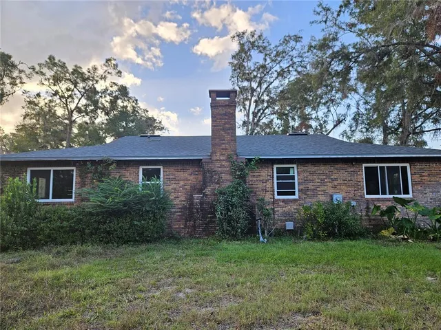 a view of a house with a outdoor space