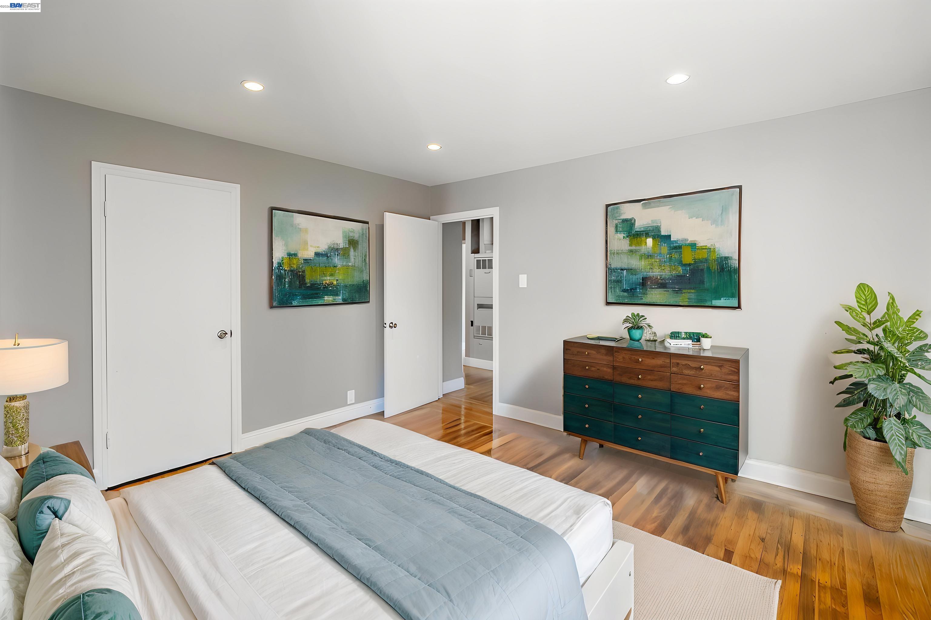 21835 Redwood Road Castro Valley, CA 94546 - Photo 12 of 31
