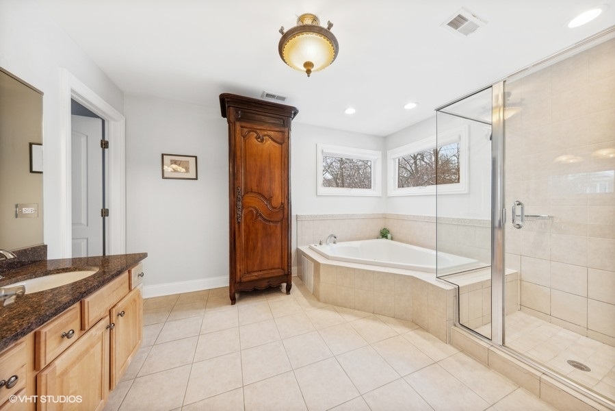 613 Lakeside Drive Hinsdale, IL 60521 - Photo 11 of 23