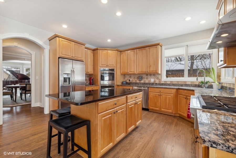 613 Lakeside Drive Hinsdale, IL 60521 - Photo 7 of 23