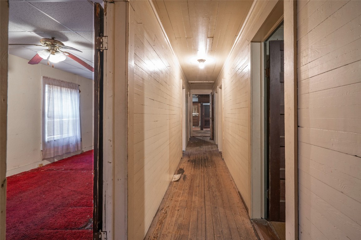 464135 State Road 200 Yulee, FL 32097 - Photo 13 of 27 a view of hallway with stairs
