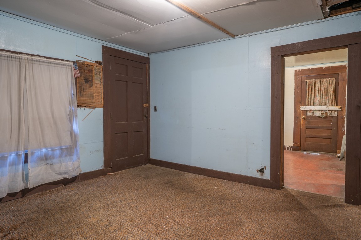 464135 State Road 200 Yulee, FL 32097 - Photo 19 of 27 a view of an empty room with a window