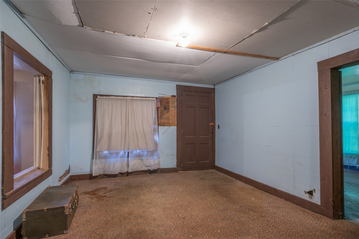 464135 State Road 200 Yulee, FL 32097 - Photo 20 of 27 an empty room with closet