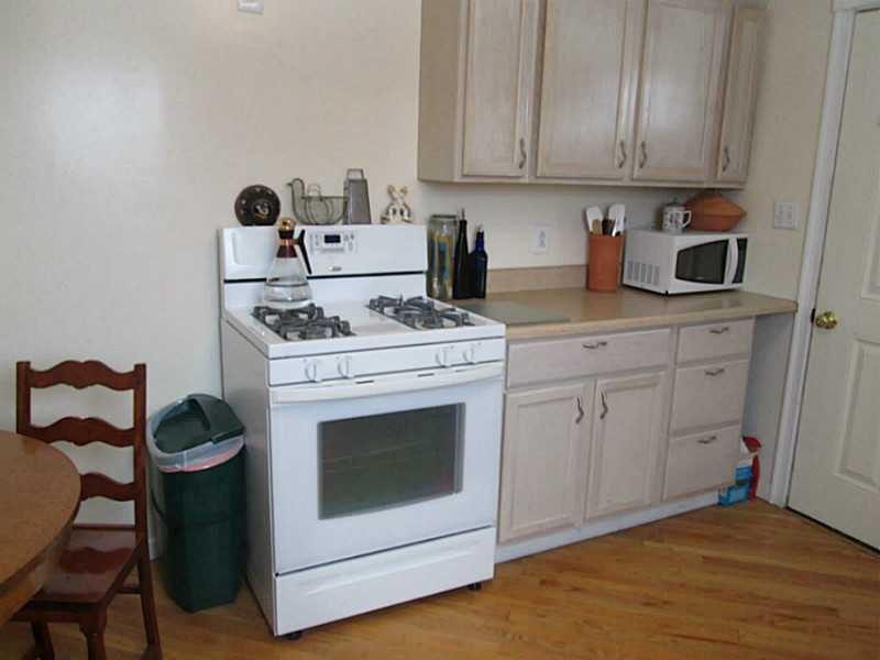 118 Highfield Road Butler, PA 16001 - Photo 9 of 25 Kitchen.