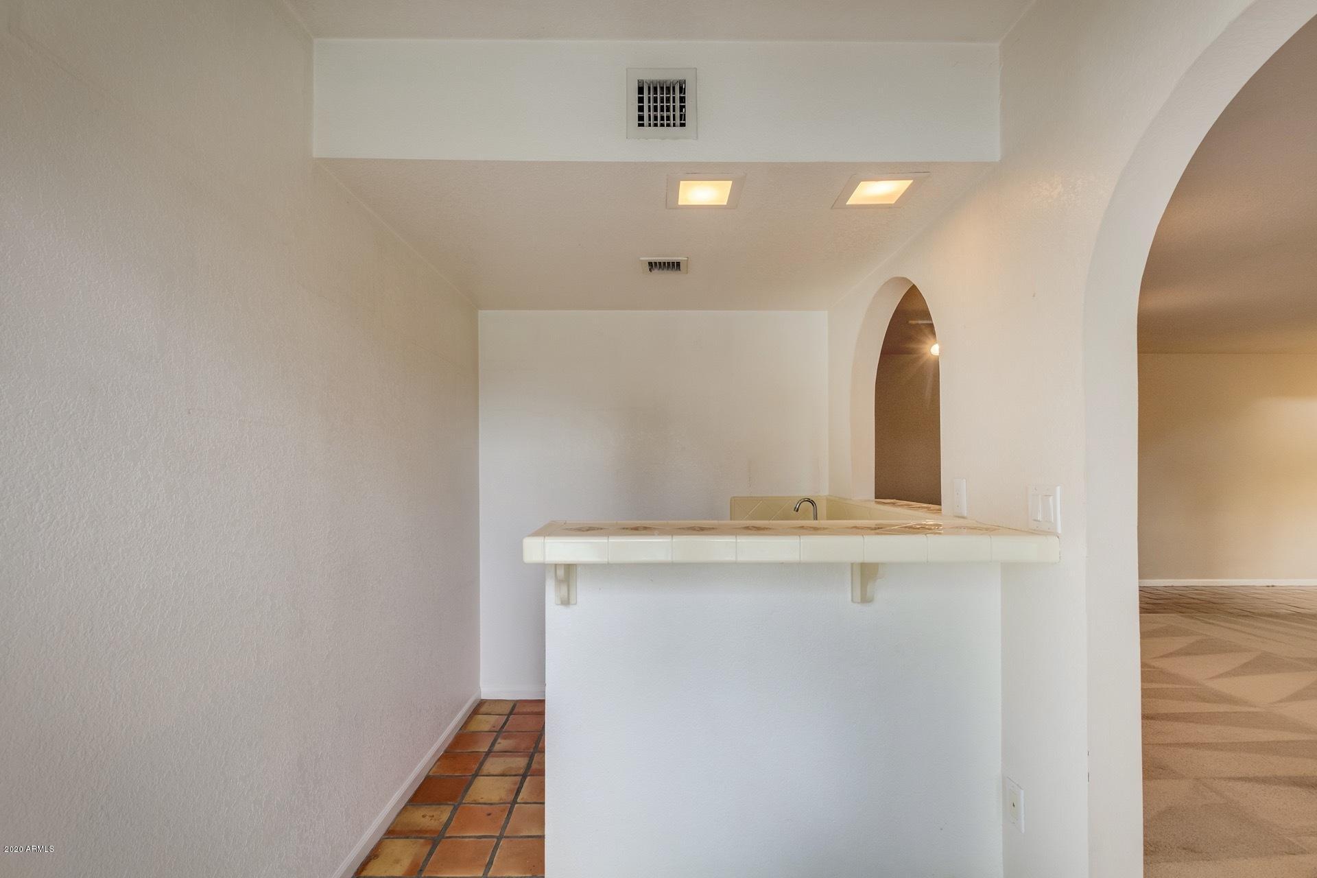 1915 East Carver Road Tempe, AZ 85284 - Photo 8 of 41 Wet Bar