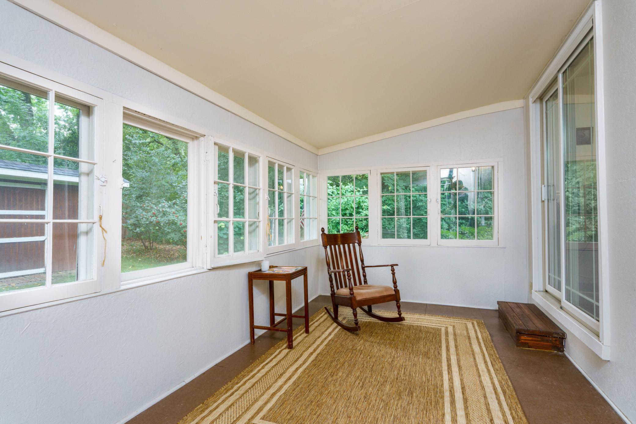 1274 Amble Road St. Paul, MN 55126 - Photo 15 of 32 Gallery Image 15