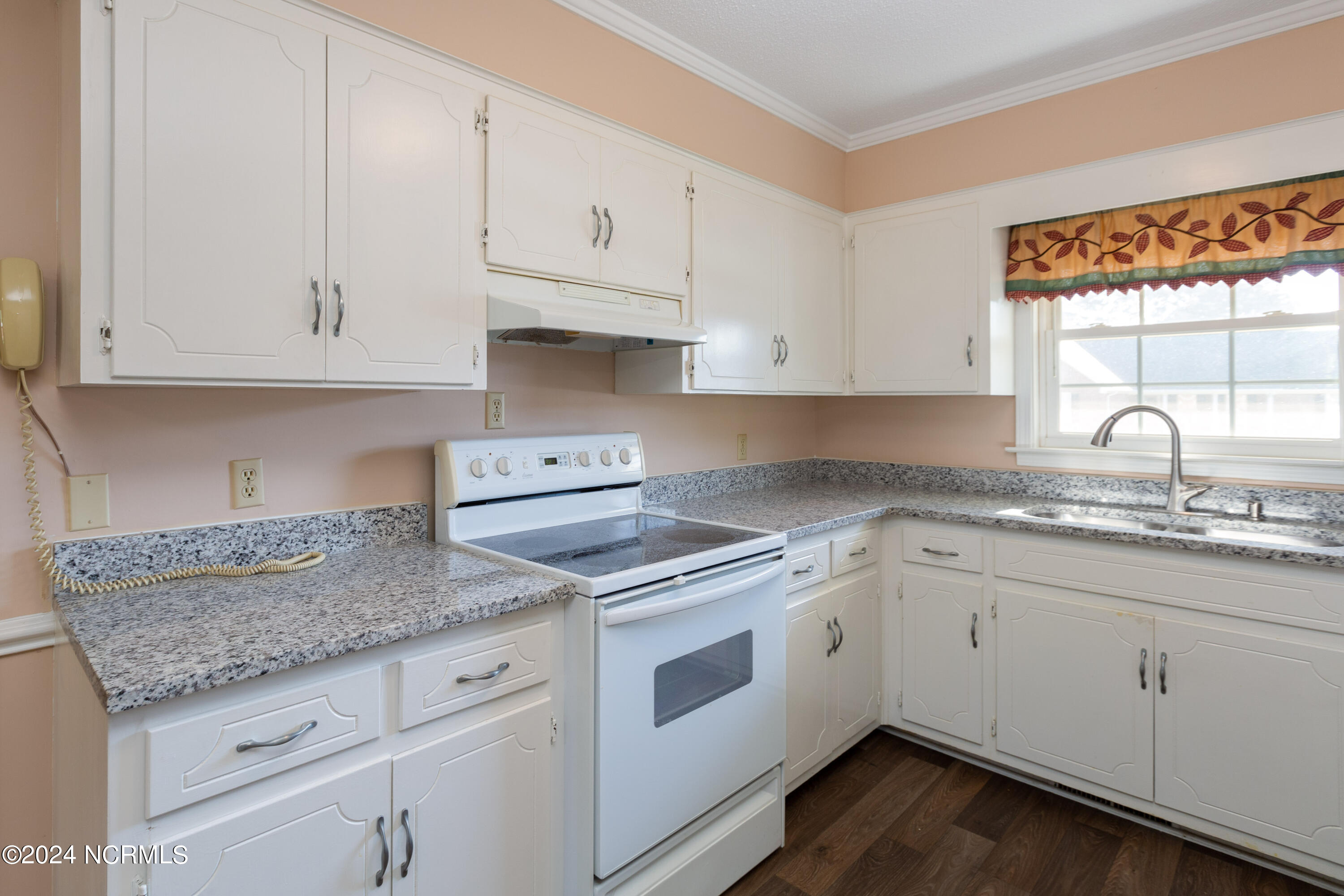 605 Allen Street Clinton, NC 28328 - Photo 5 of 26 605 Allen St5