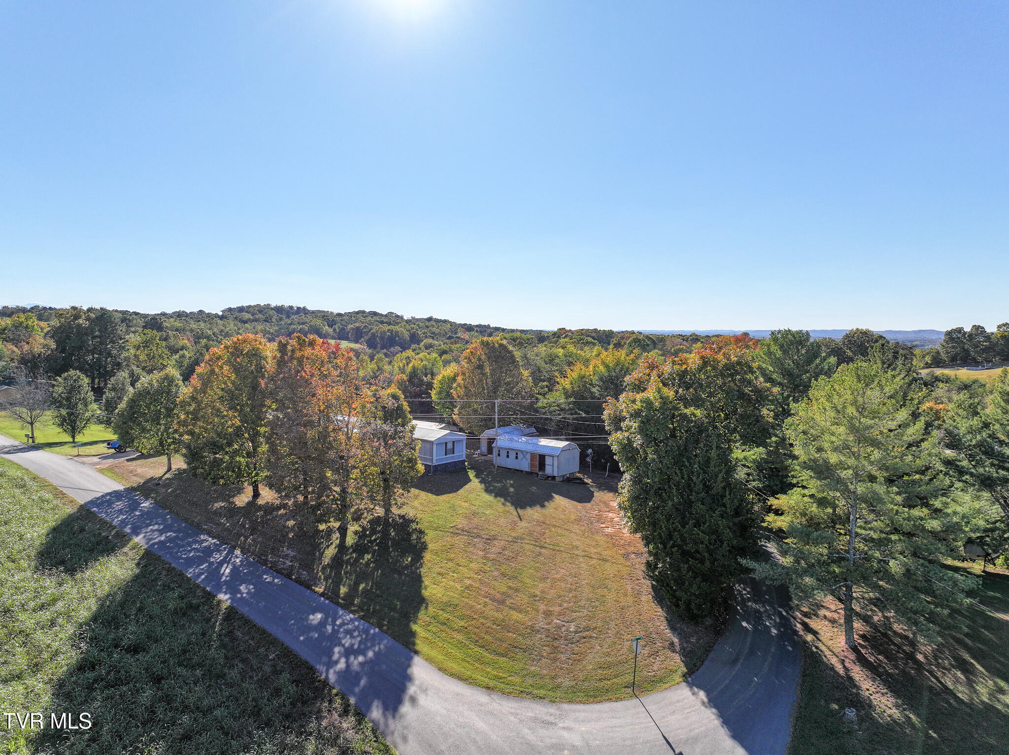 885 Anderson Loop Greeneville, TN 37743 - Photo 35 of 51 DJI_20251014183312_0717_D