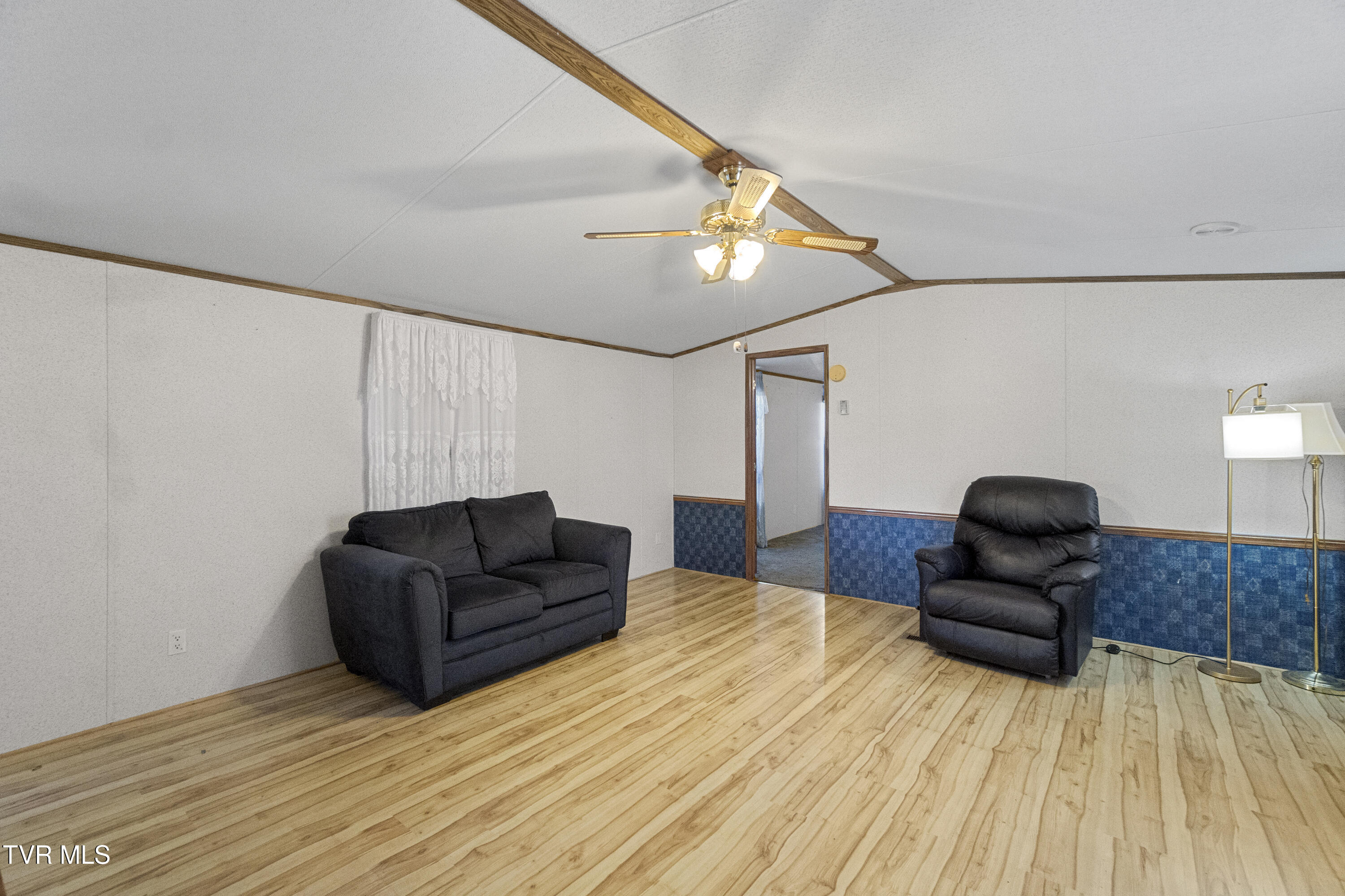 885 Anderson Loop Greeneville, TN 37743 - Photo 9 of 51 11