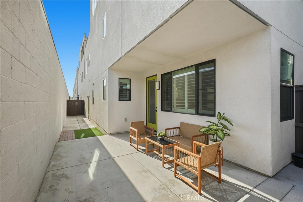 2144 Swallowtail Walk Gardena, CA 90249 - Photo 19 of 59 Private enclosed backyard