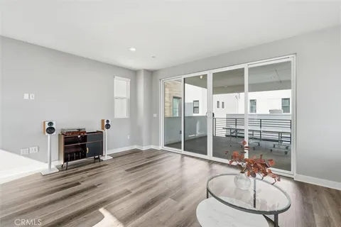 $975,000 | 2144 Swallowtail Walk, Gardena, CA 90249