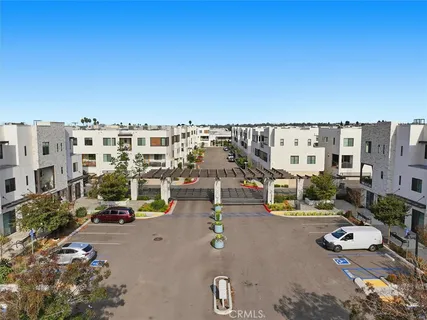 $975,000 | 2144 Swallowtail Walk, Gardena, CA 90249