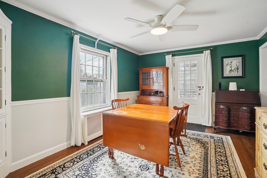 2 Saxon Road Worcester, MA 01602 - Photo 4 of 32