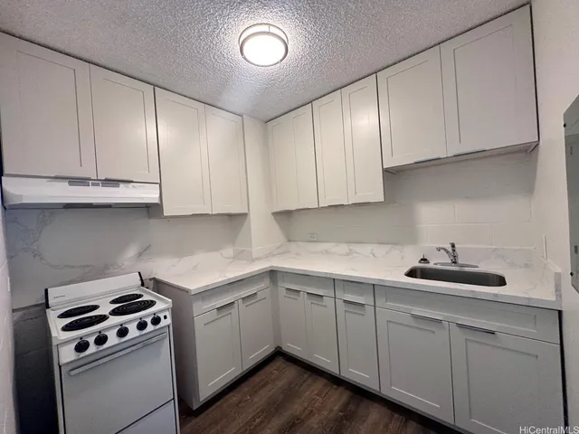 $1,750 | 1528 Emerson Street, Unit 503, Honolulu, HI 96813