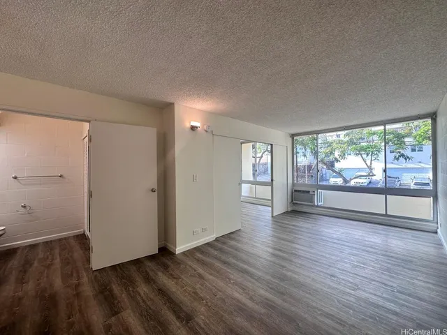 $1,750 | 1528 Emerson Street, Unit 503, Honolulu, HI 96813