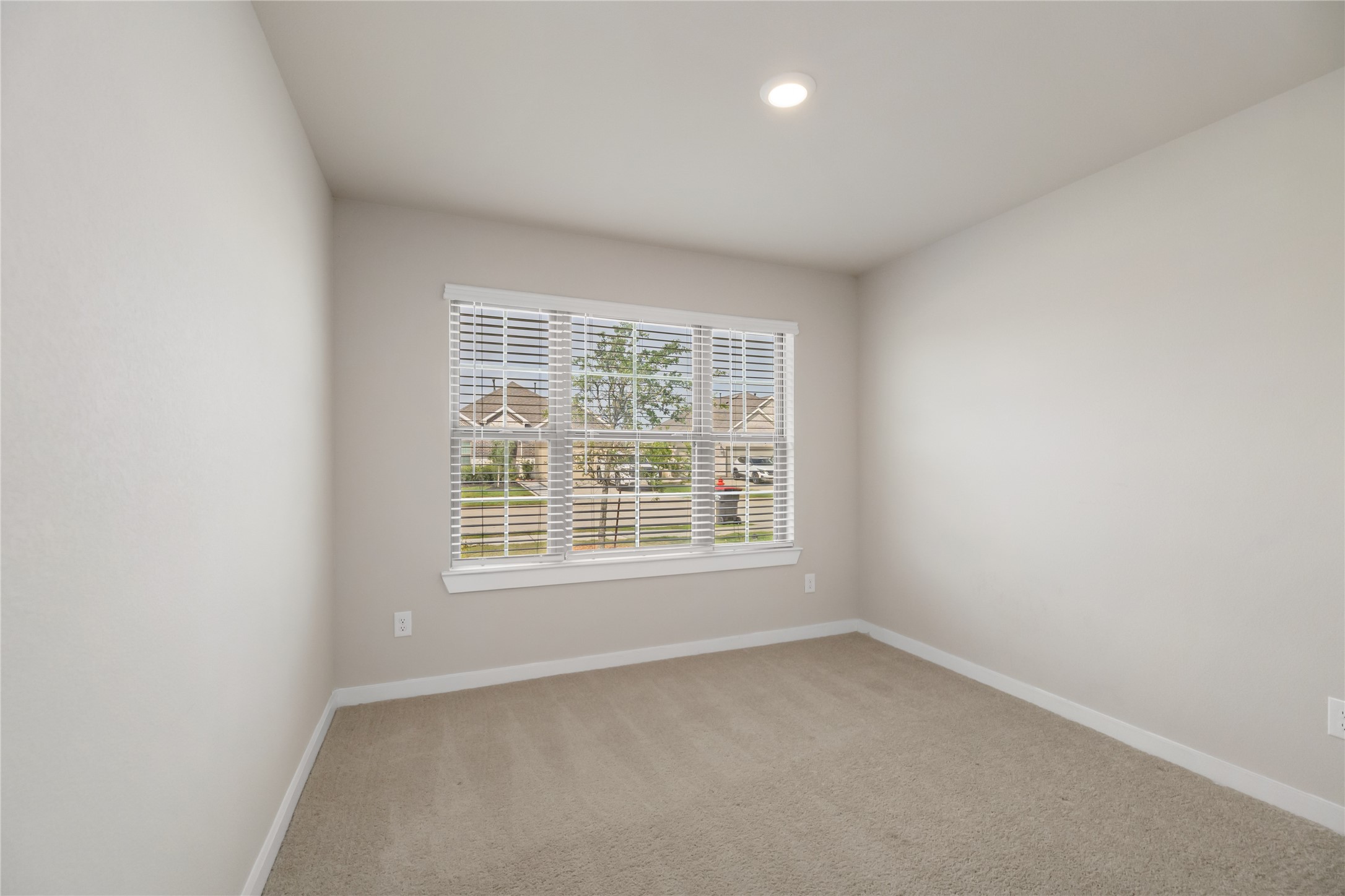 7622 Mistral Lane Baytown, TX 77523 - Photo 3 of 25 Upon entry (LEFT) you will find two bedrooms and a full bathroom. This is the front bedroom.