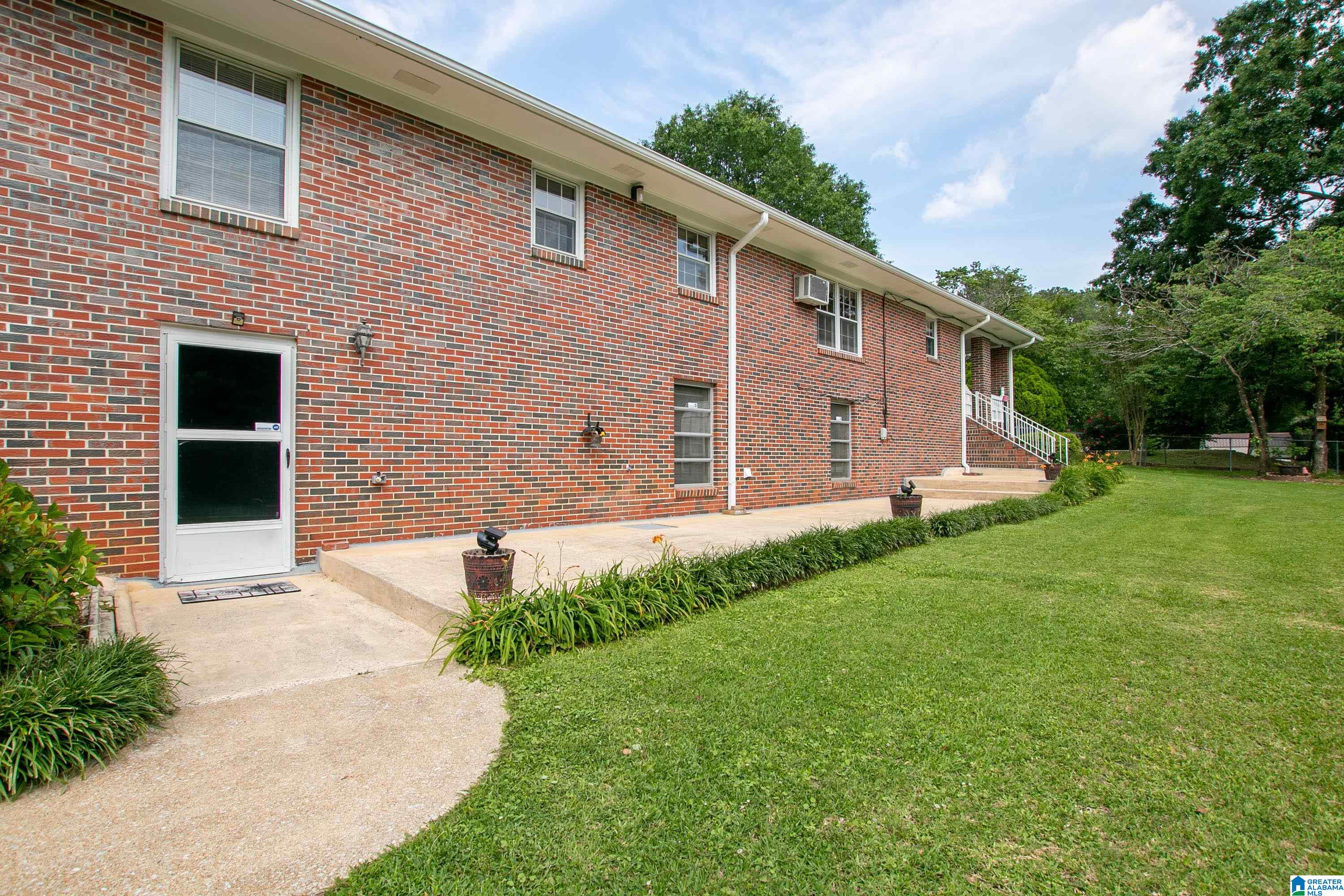 9 Pine Circle Oneonta, AL 35121 - Photo 13 of 58