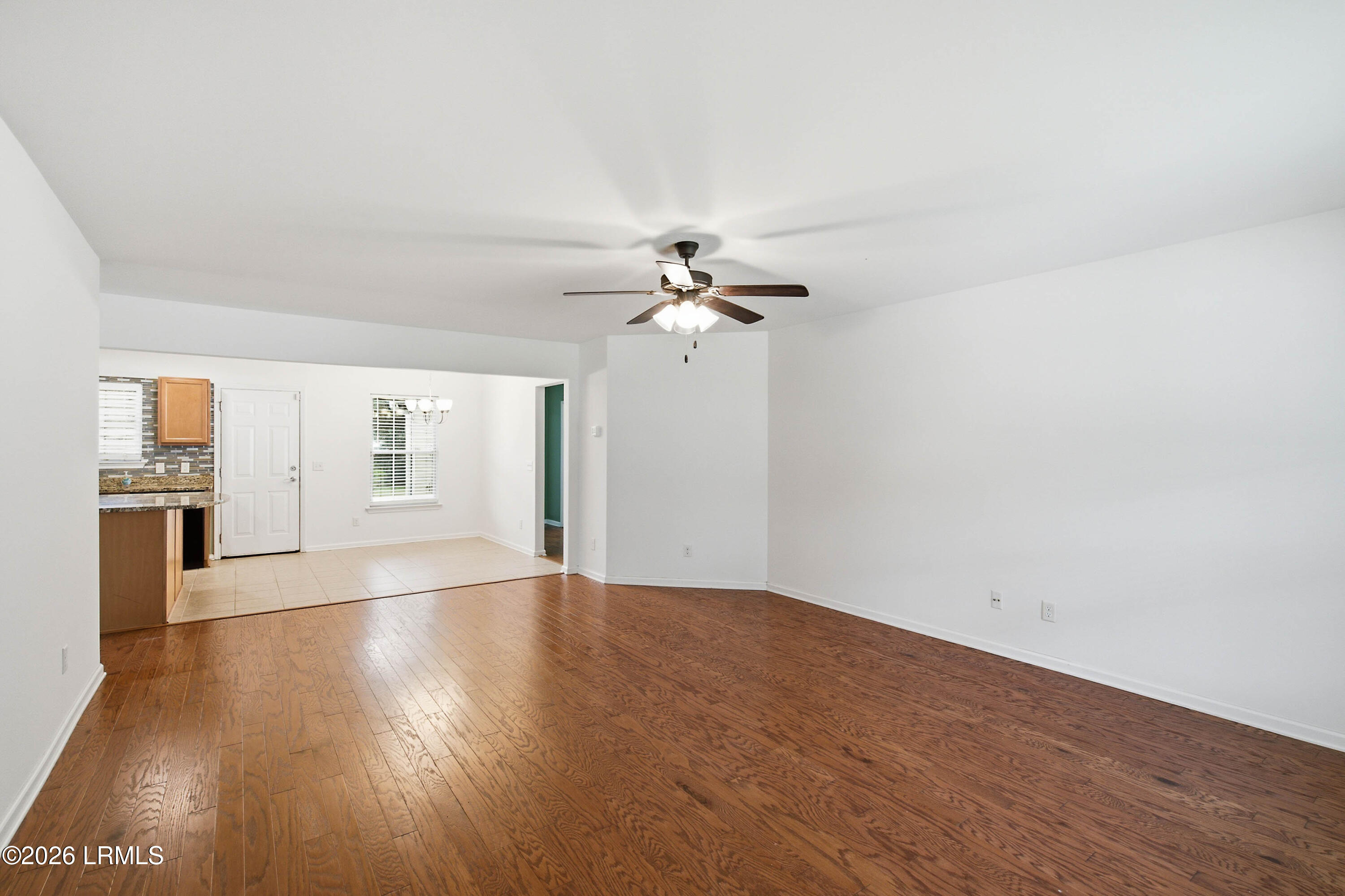 464 Ridgeland Lakes Drive Ridgeland, SC 29936 - Photo 7 of 43 464 Ridgeland Lakes-11