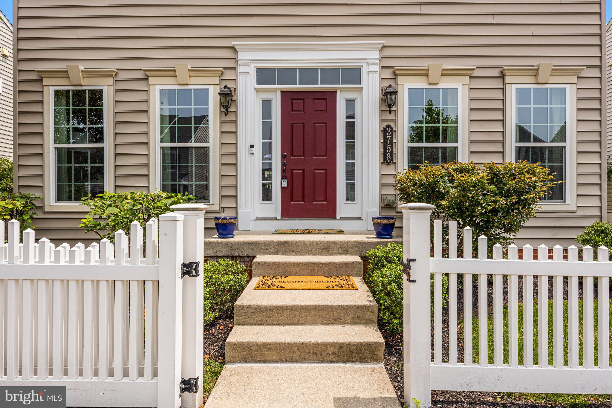 3758 Christopher Day Road Doylestown, PA 18902 - Photo 2 of 35