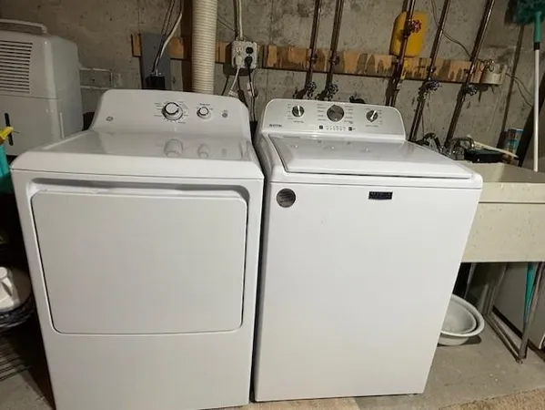 $1,850 | 18 Gardner Bay Road, Sunapee, NH 03782