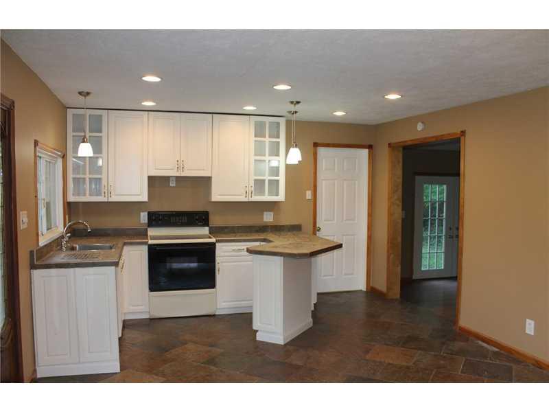 122 Old River Road Beaver Falls, PA 15010 - Photo 4 of 20 Kitchen.