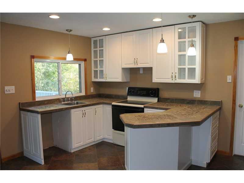 122 Old River Road Beaver Falls, PA 15010 - Photo 5 of 20 Kitchen.