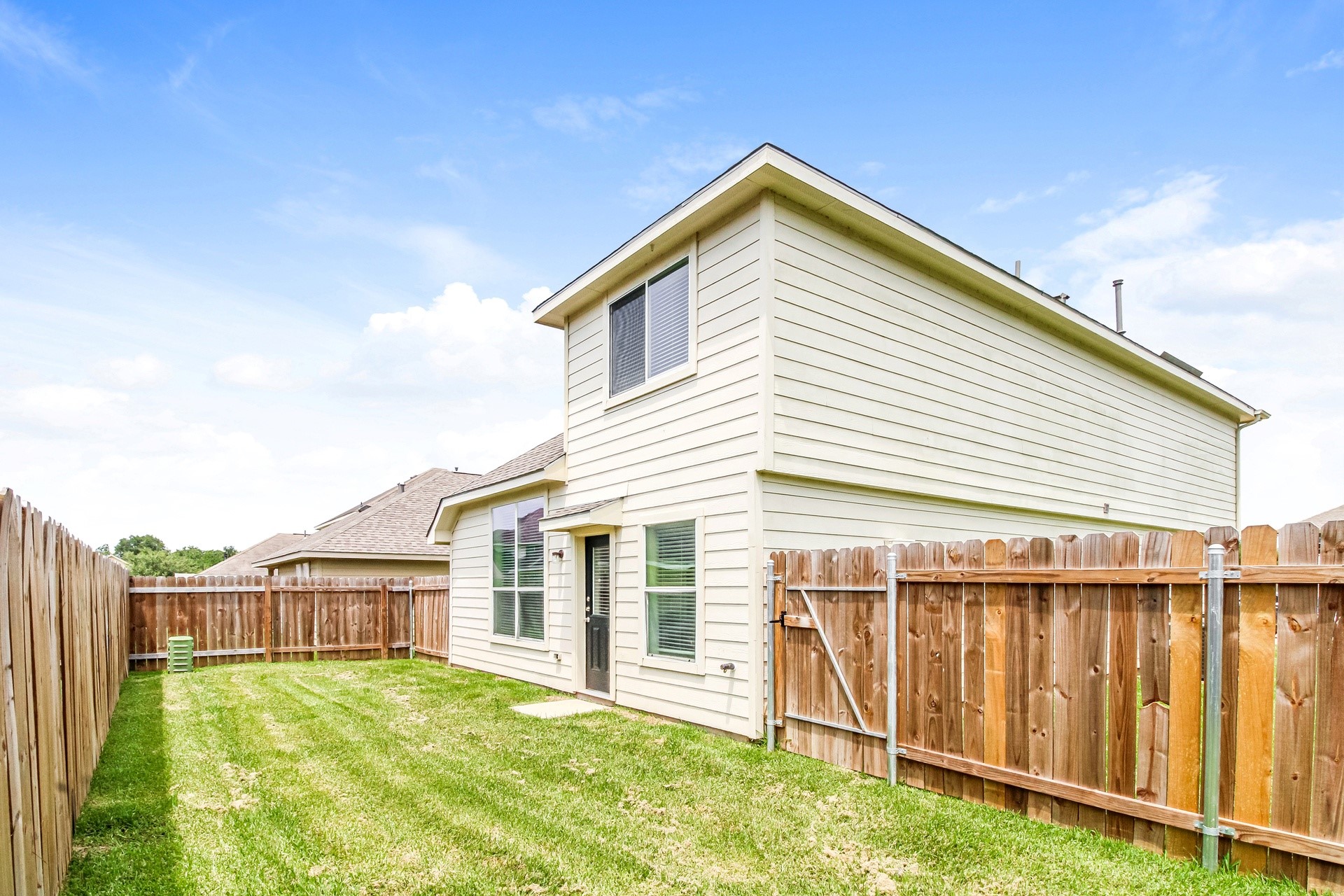 5310 Rio Ramos Court Rosharon, TX 77583 - Photo 3 of 11