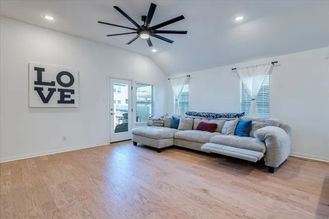 $420,000 | 409 Durian Loop, Buda, TX 78610