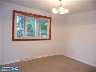 3188 Maple Road Huntingdon Valley, PA 19006 - Photo 4 of 10 Dining Room