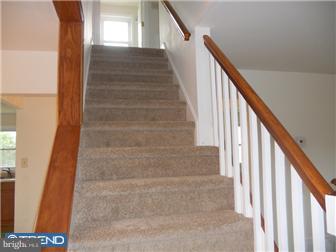 3188 Maple Road Huntingdon Valley, PA 19006 - Photo 6 of 10 Gallery Image 6