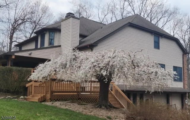 $974,000 | 7 Stonehedge Drive, Stockholm, NJ 07460