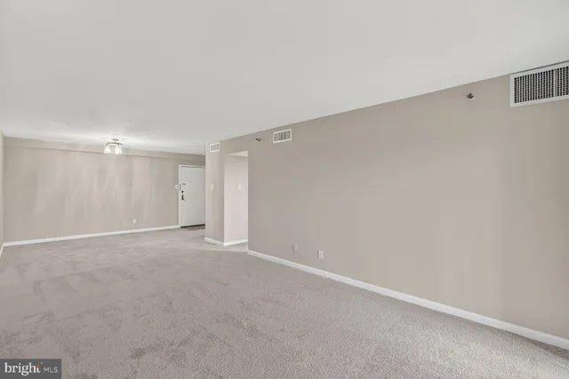 $149,900 | 9200 Edwards Way, Unit 811, Hyattsville, MD 20783