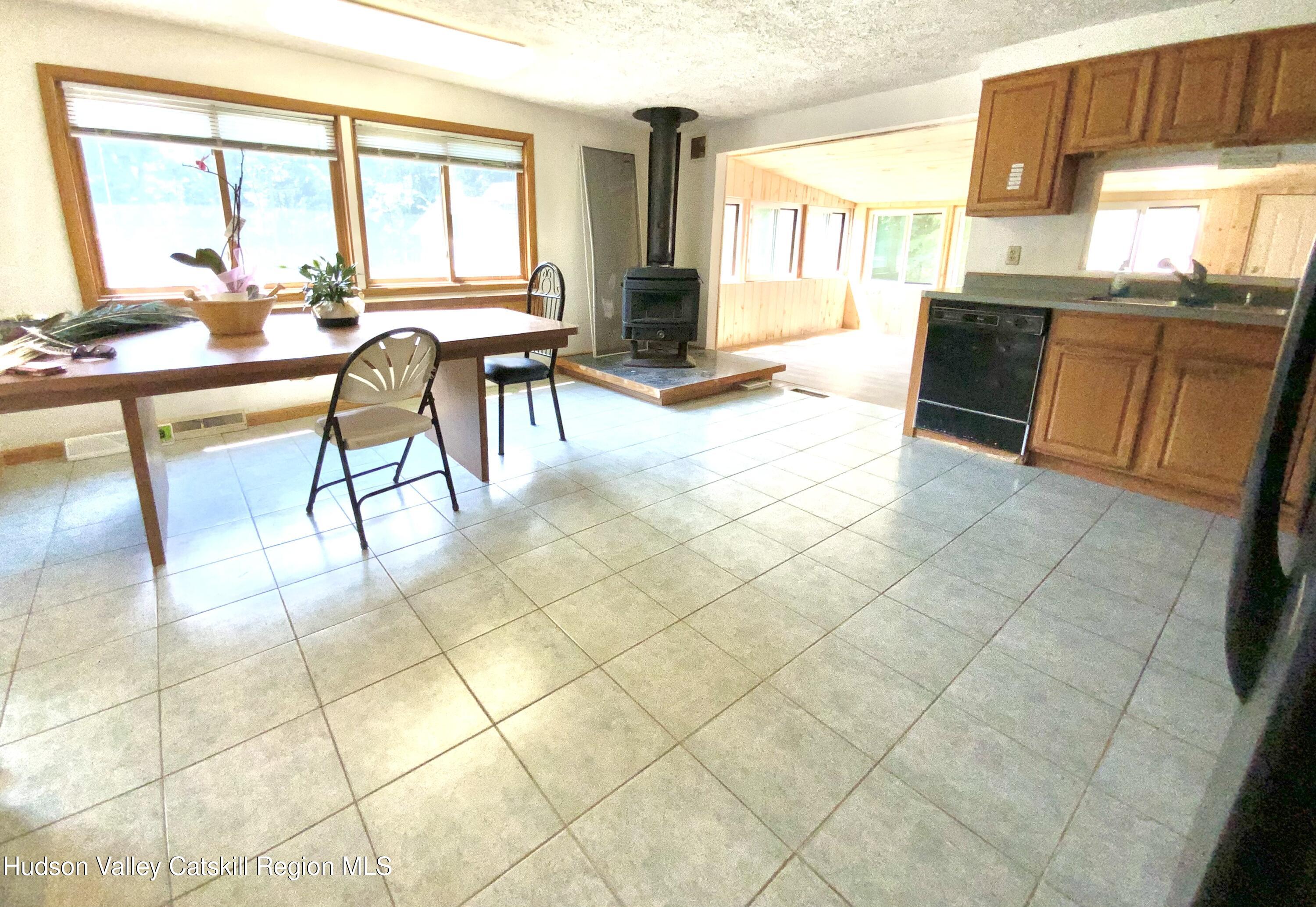283 Hawleys Corners Road Highland, NY 12528 - Photo 8 of 21 IMG_0817