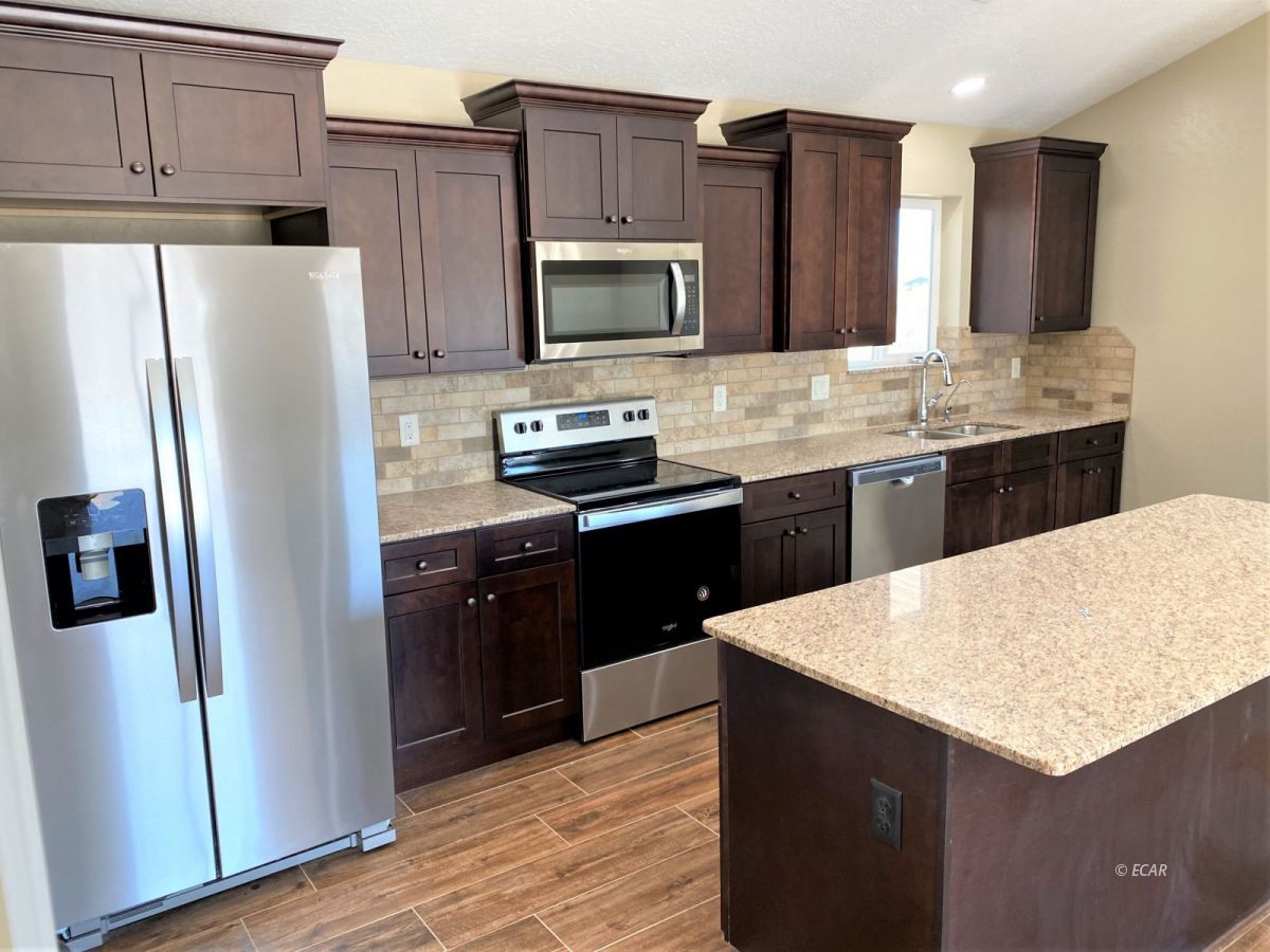 360 Stageline Loop Elko, NV 89801 - Photo 2 of 30 Gallery Image 2