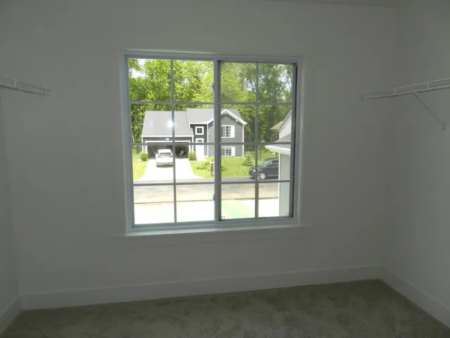 $424,900 | 558 Swan River Drive, Benton Harbor, MI 49022