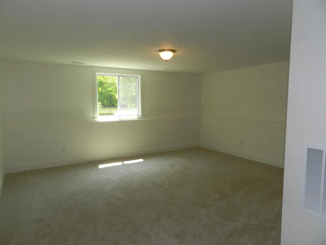 $424,900 | 558 Swan River Drive, Benton Harbor, MI 49022