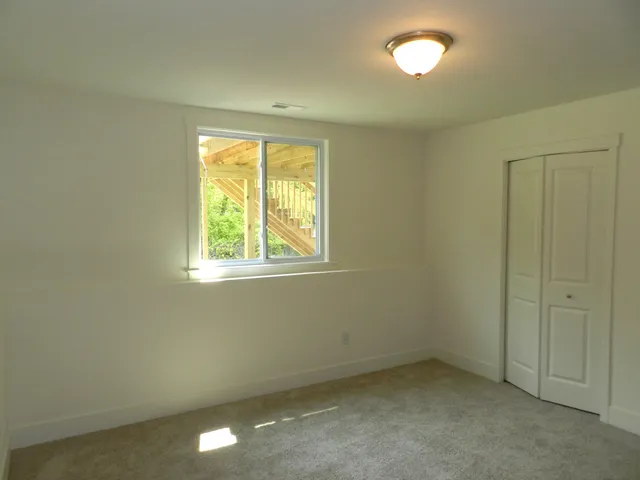 $424,900 | 558 Swan River Drive, Benton Harbor, MI 49022