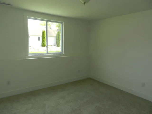 $424,900 | 558 Swan River Drive, Benton Harbor, MI 49022