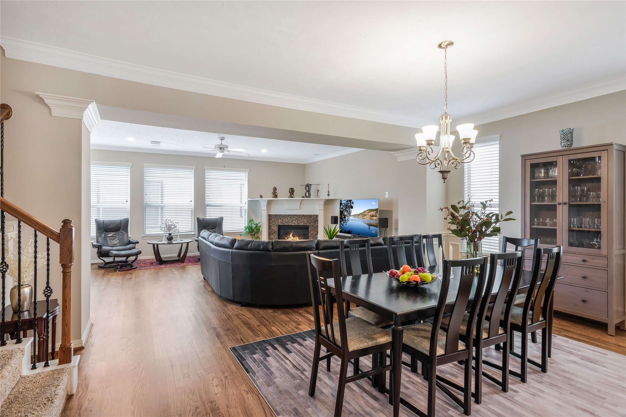 1241 Prince Street Houston, TX 77008 - Photo 18 of 45 a view of a dining room with furniture and wooden floor