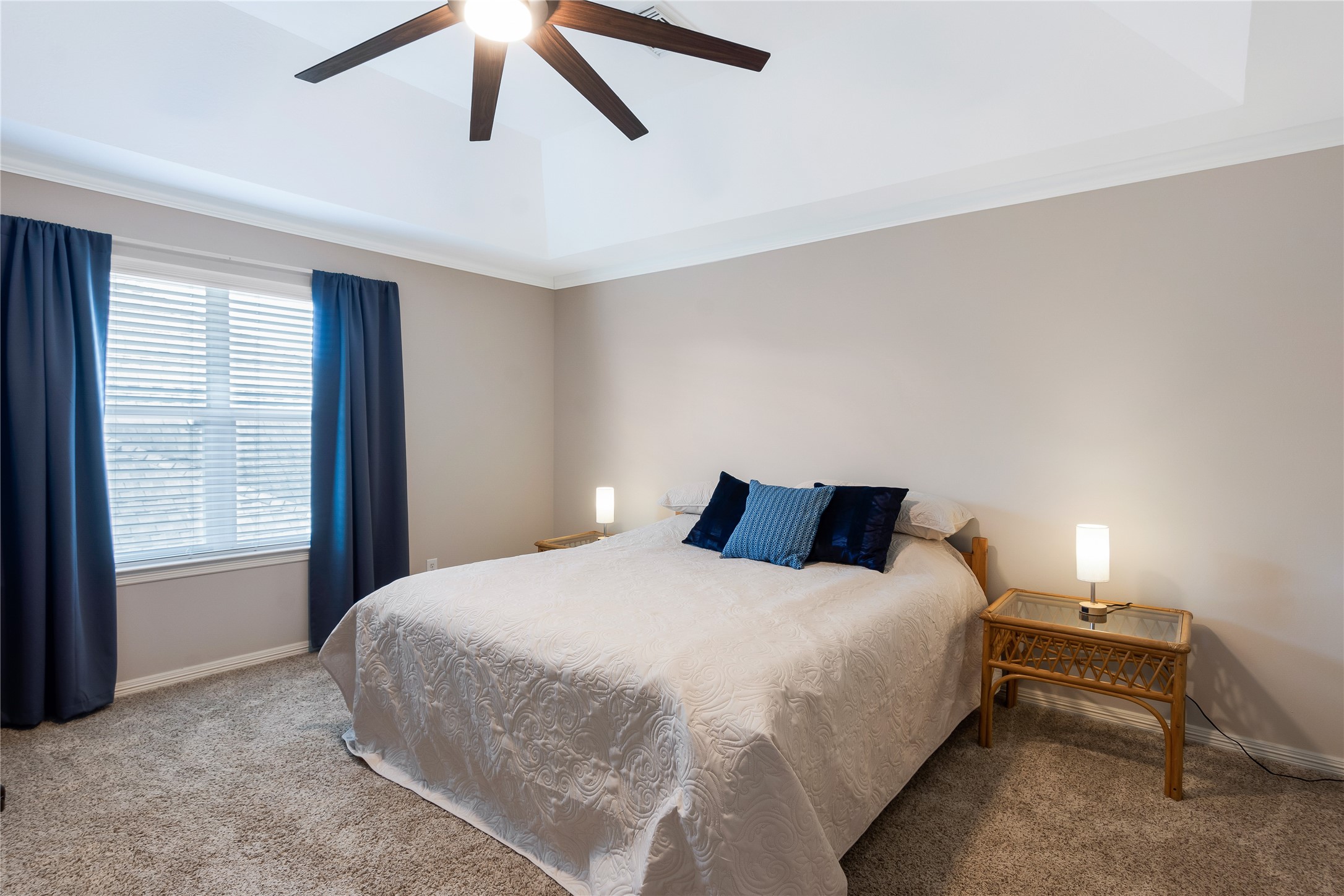 1241 Prince Street Houston, TX 77008 - Photo 32 of 45 a bedroom with a bed and a window