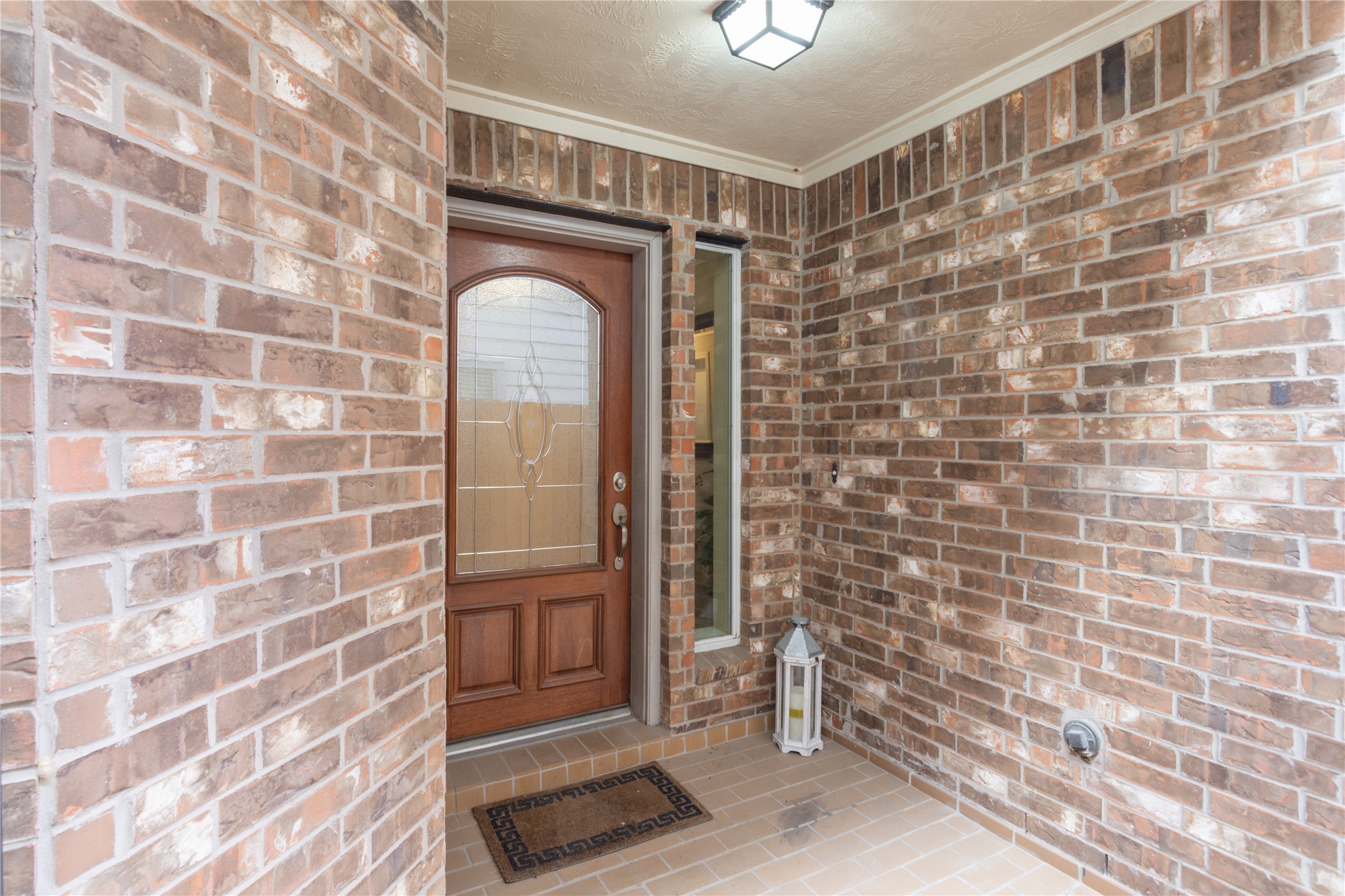 1241 Prince Street Houston, TX 77008 - Photo 5 of 45 a bathroom with a shower