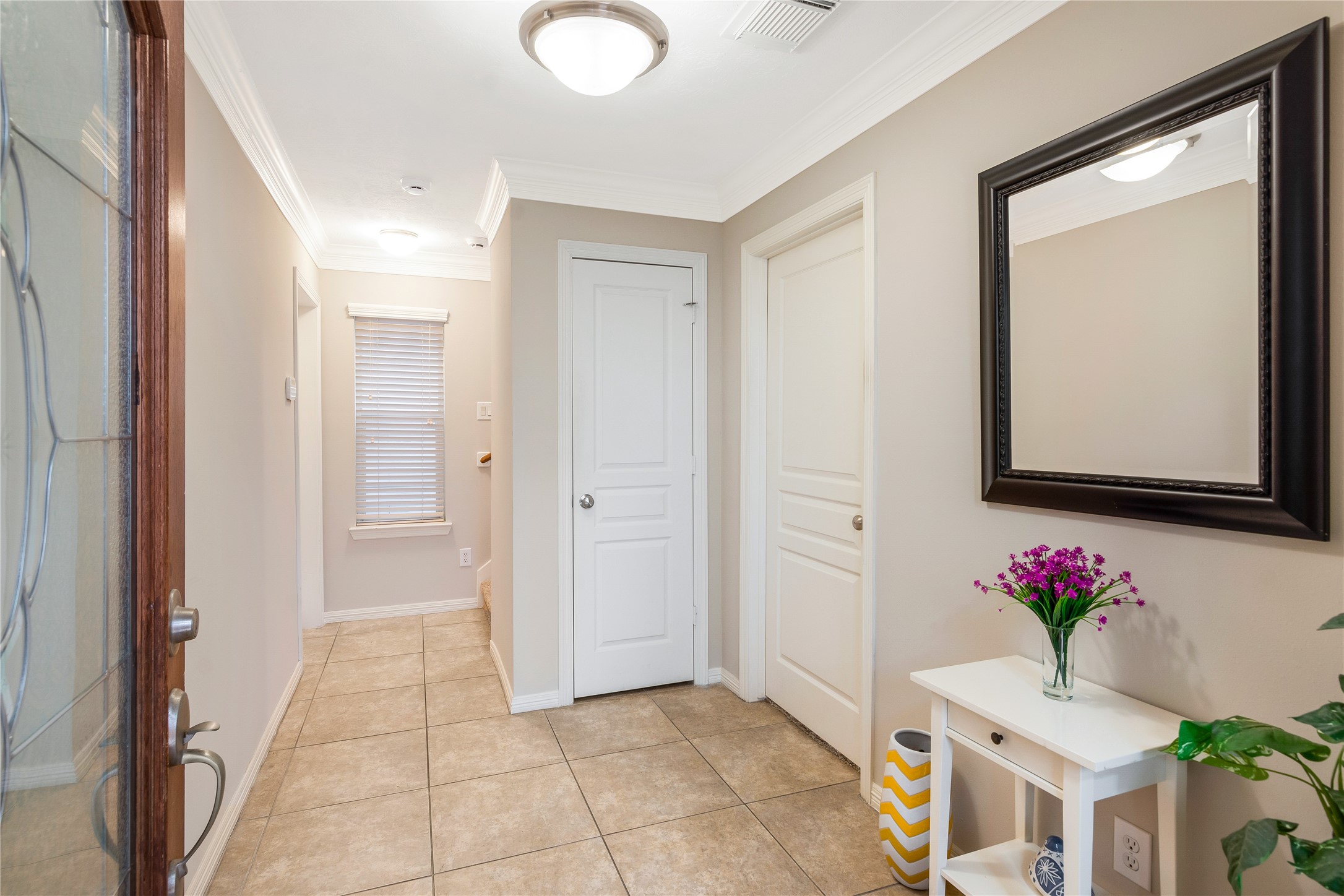 1241 Prince Street Houston, TX 77008 - Photo 6 of 45 a view interior of the house