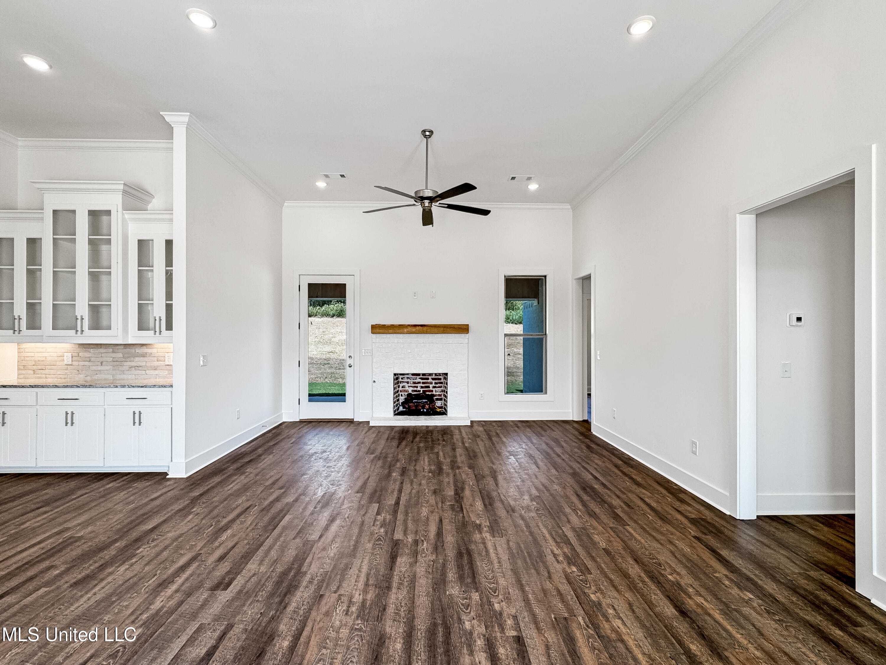902 Capstone Cove Brandon, MS 39042 - Photo 2 of 28 b1b3f52878b5f3fd91a50e010463fa29742c5c3c