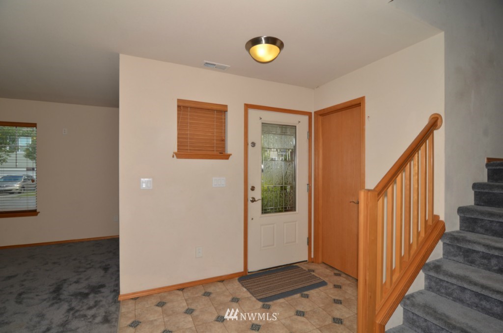 3916 153rd Place Southeast Bothell, WA 98012 - Photo 2 of 12